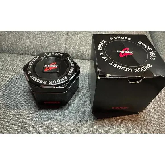 Casio G-Shock GST 8600 - Picture 4 of 6